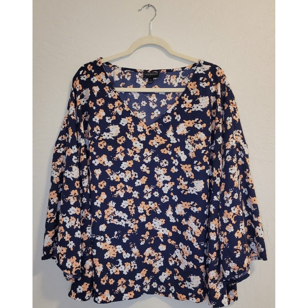 LANE BRYANT Woman's Blouse Blue-Peach Floral Design Size 24, V Neck, 3/4 Sleeves